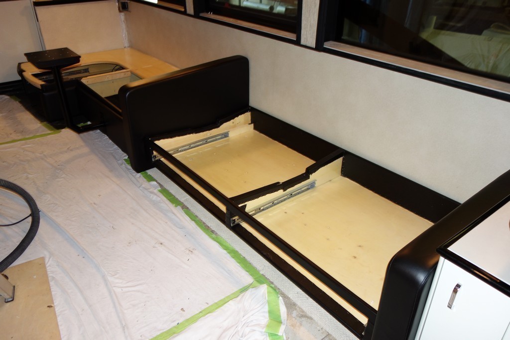 - Prevost XL II Salon Slide repaired by Excalibur Coach