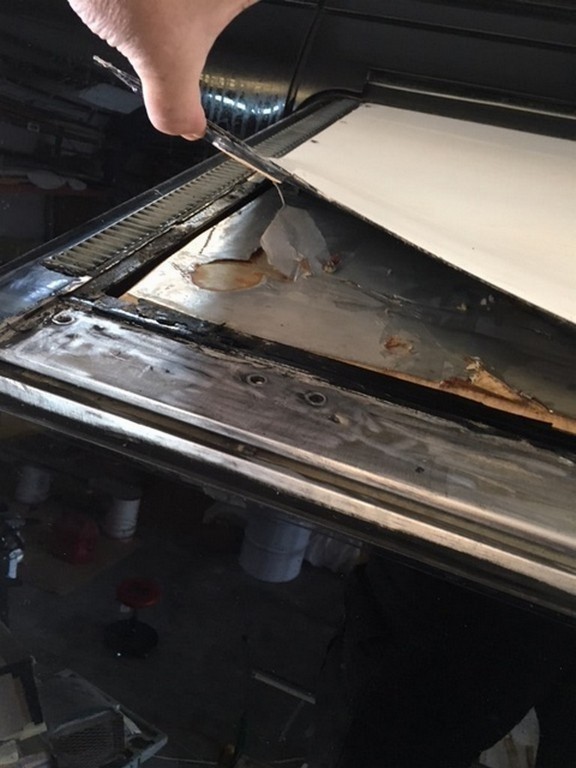 - Prevost XL II Salon Slide repaired by Excalibur Coach