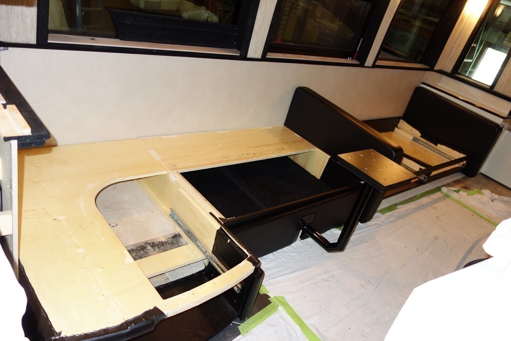 - Prevost XL II Salon Slide repaired by Excalibur Coach