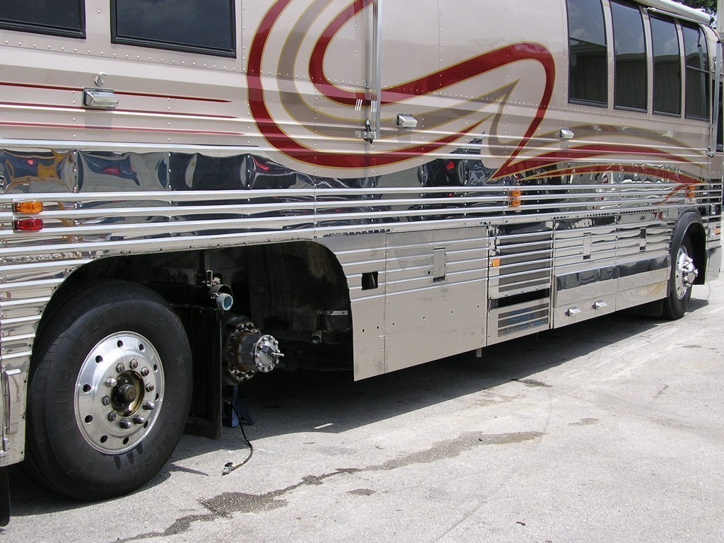 Prevost Xl Liberty Collision - New stainless steel skins being put on by Excalibur Coach