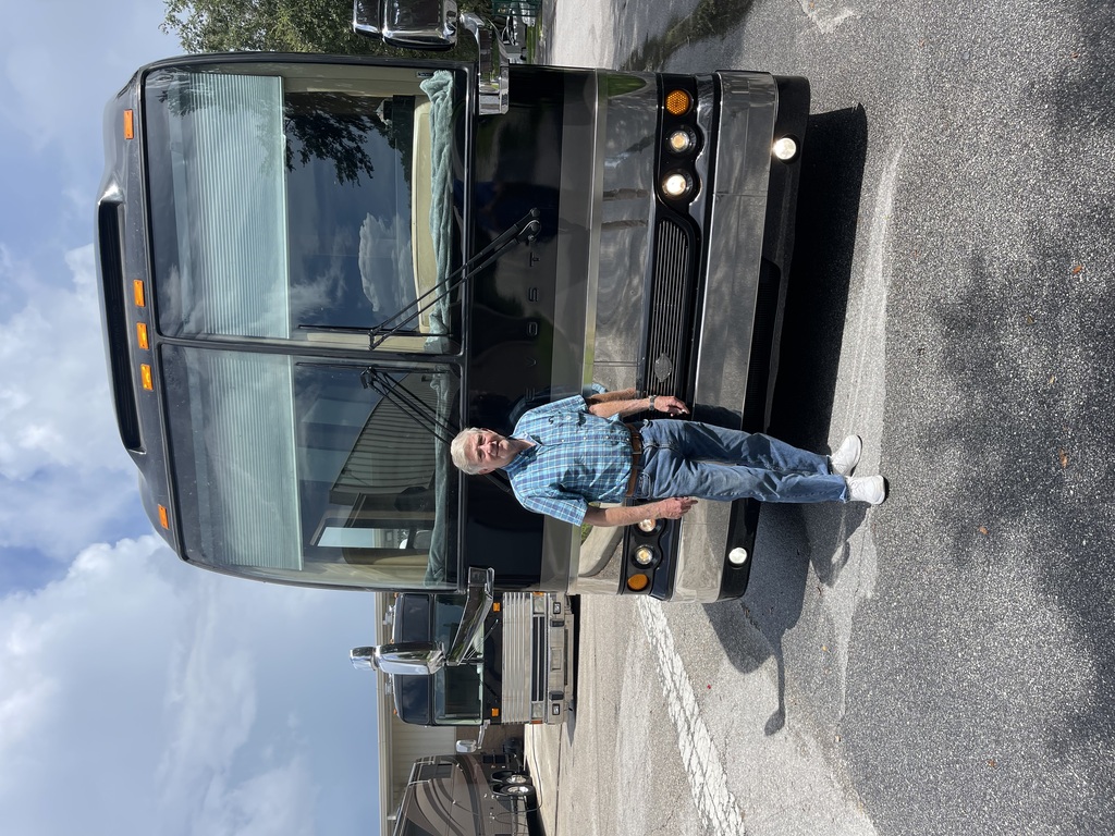 Prevost XL II side, front & rear Collision, photo 6