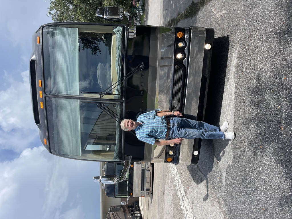Prevost XL II side, front & rear Collision, photo 7