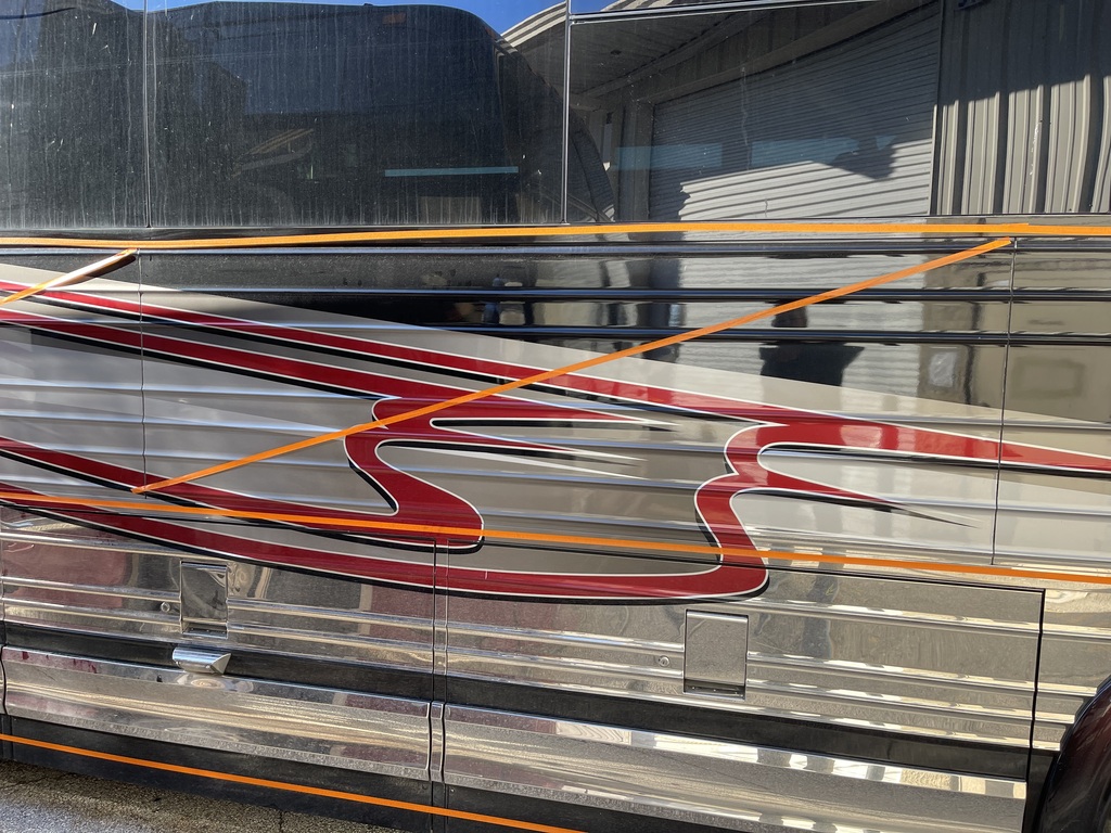 Prevost XL II side, front & rear Collision, photo 9