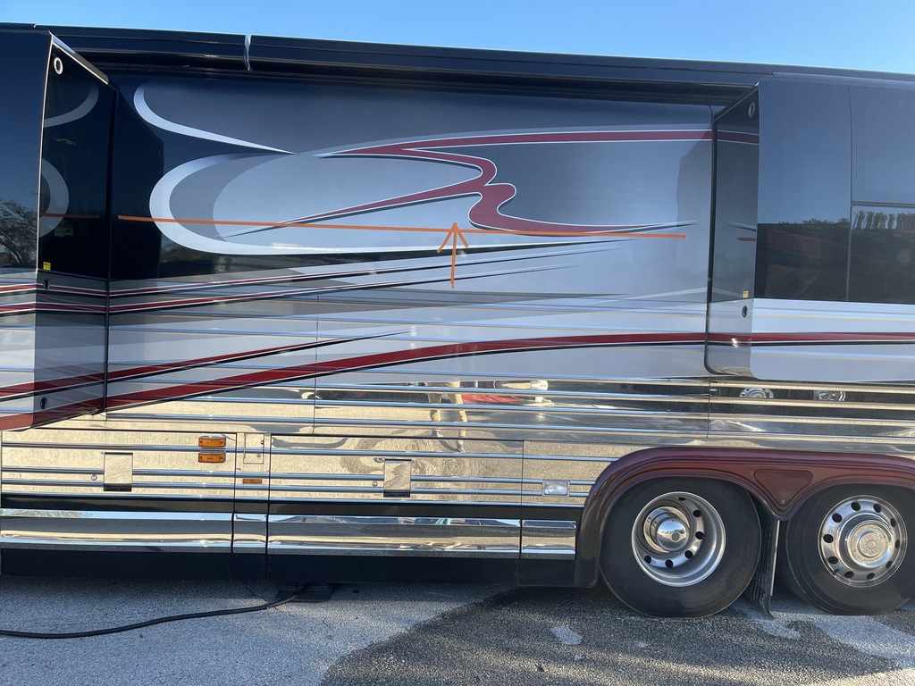 Prevost XL II side, front & rear Collision, photo 23