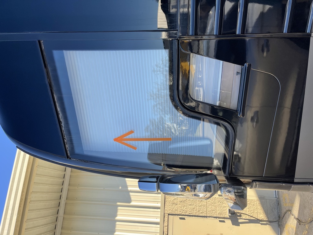 Prevost XL II side, front & rear Collision, photo 24
