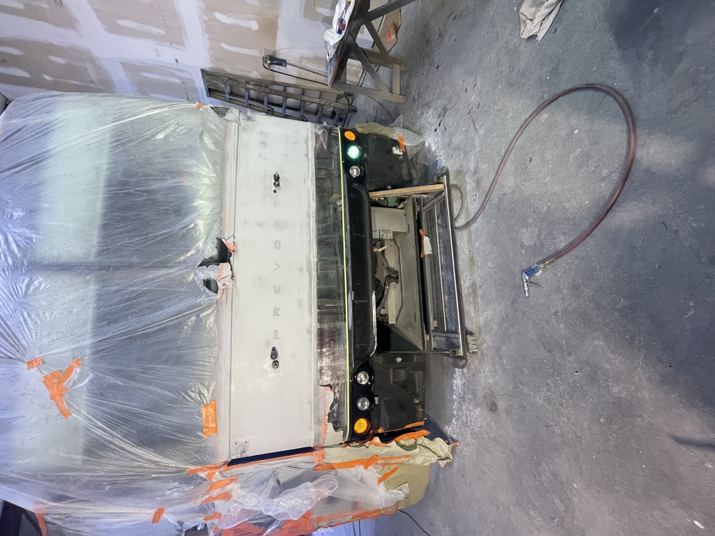 Prevost XL II side, front & rear Collision, photo 26