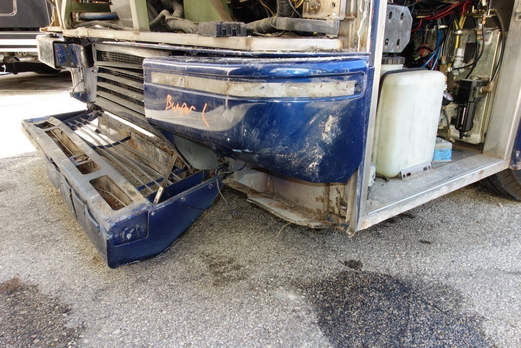 Prevost 1997 H3-45 Excalibur Coach Collision repair and Facelift