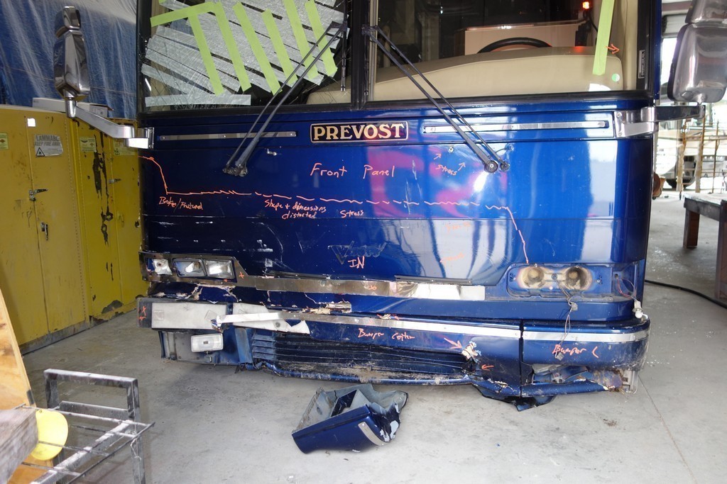 Prevost 1997 H3-45 Excalibur Coach Collision repair and Facelift