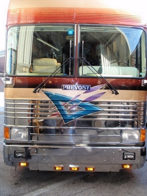 1998 Prevost Country Coach before Excalibur Coach Headlight Upgrade