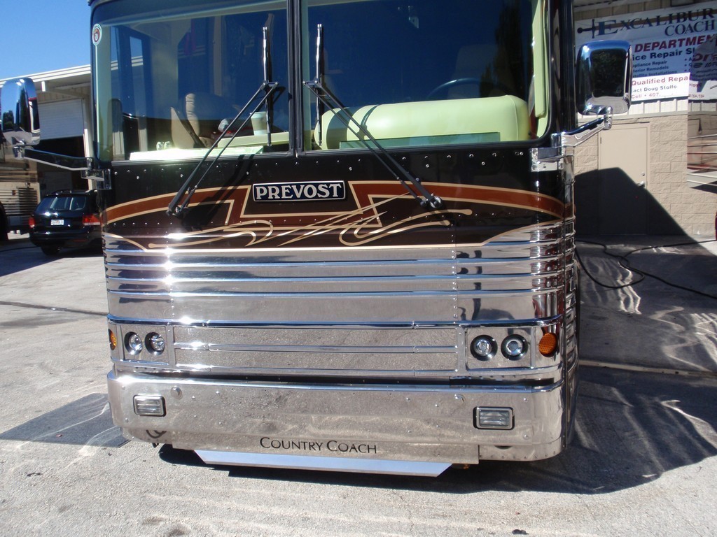 Prevost 1999 Country Coach with Excalibur Coach headlight upgrade
