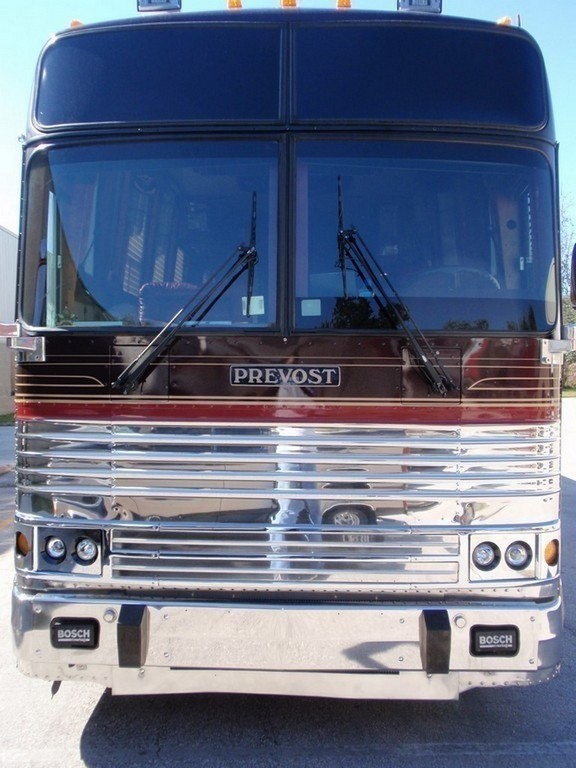Prevost XL Marathon after Excalibur Coach Headlight upgrade