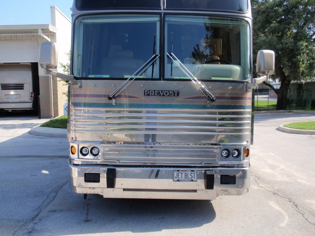 Prevost XL with Excalibur Coach Headlight Upgrade