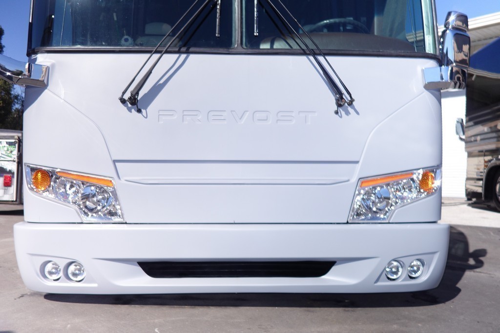 2000 Prevost H3-45 Entertainer after repair and new front facelift by Excalibur Coach