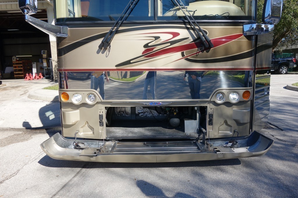 1999 XLII Country Coach after front collision repaired by Excalibur Coach