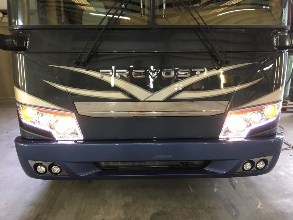 2009 Prevost Featherlite H3-45 triple slide - After 2018 facelift by Excalibur Coach