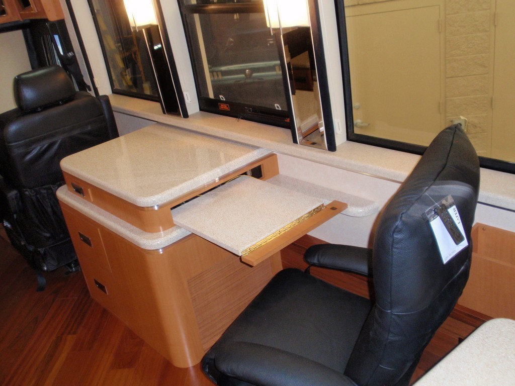 Prevost XL New Computer Workstation by Excalibur Coach