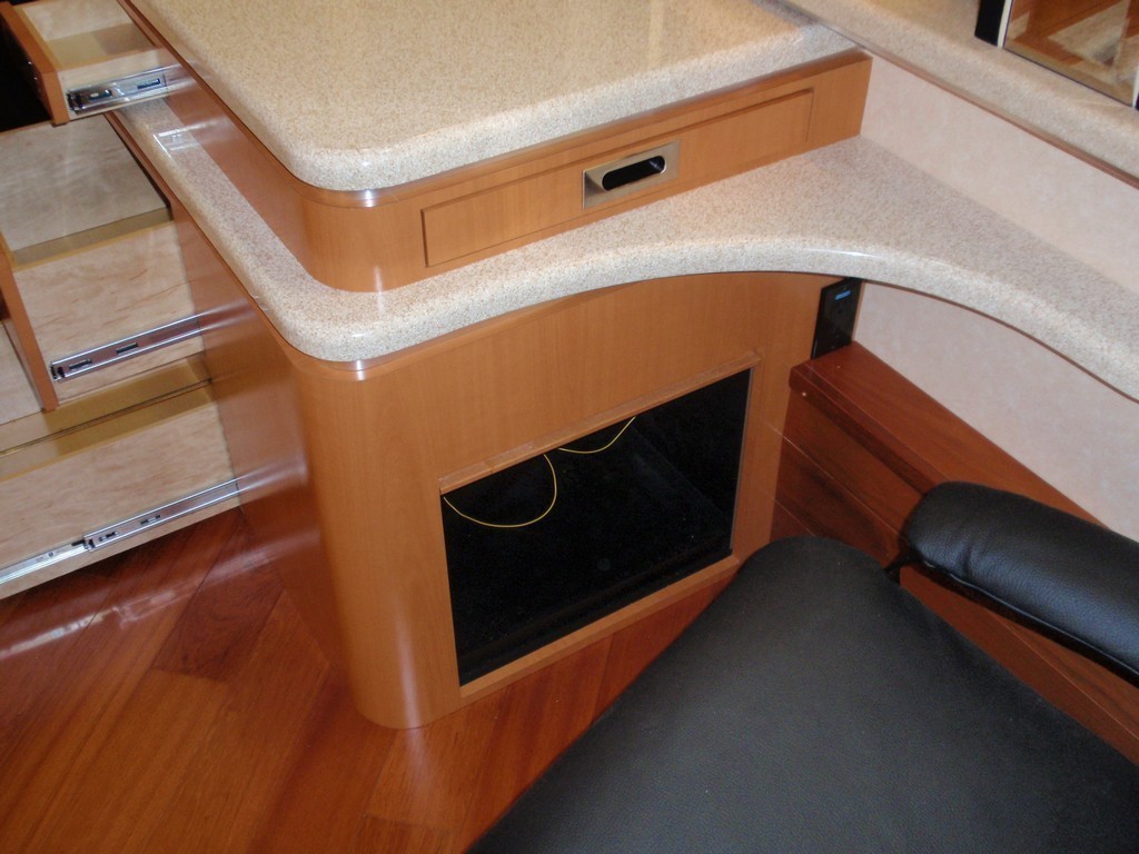 Prevost XL New Computer Workstation Printer area by Excalibur Coach