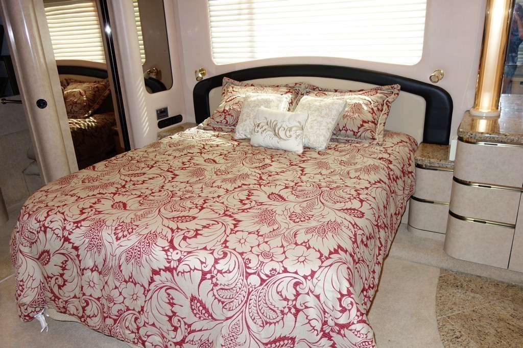 2001 Prevost Newell King Bed and Head Board Upgrade By Excalibur Coach