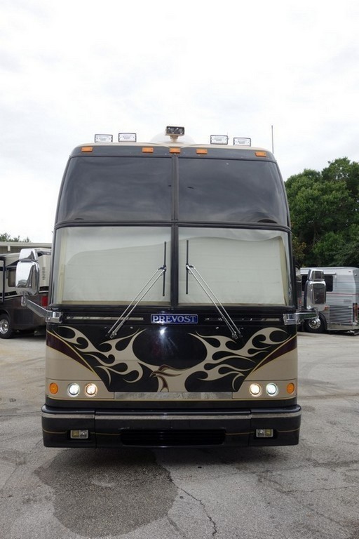 Prevost H3-45 Featherlite Excalibur Coach before 2016 Facelift front upgrade (1A)