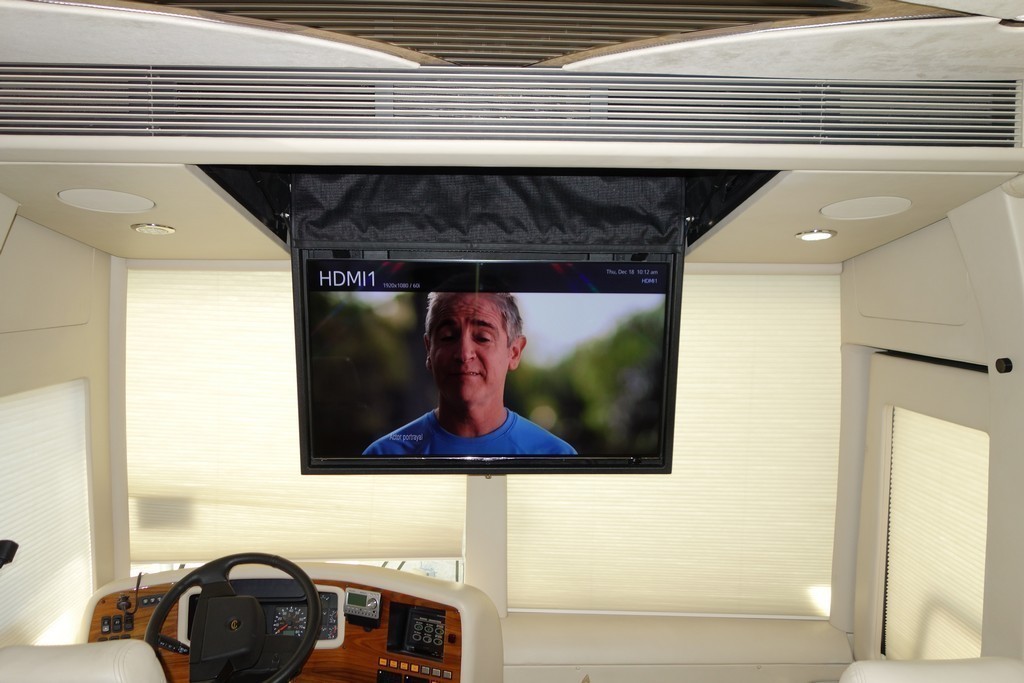 Prevost Marathon XL Excalibur Coach after new salon TV