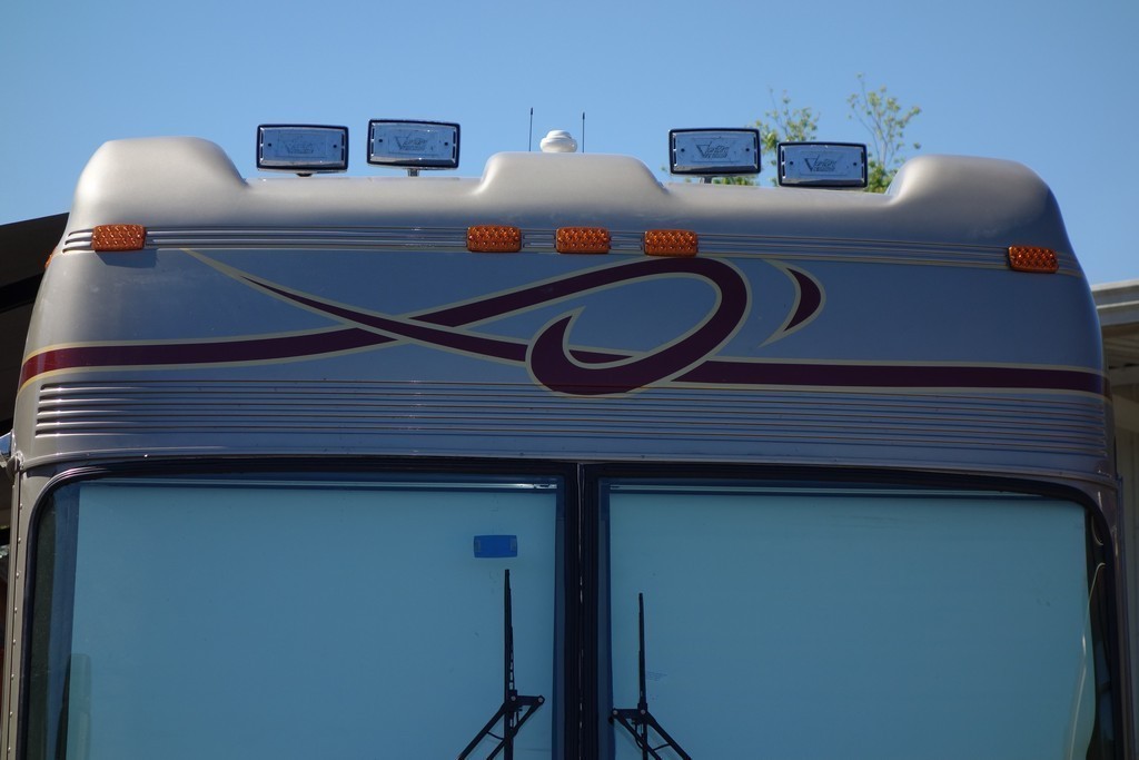 Prevost XL Featherlite with new Awnings and Farrings by Excalibur Coach