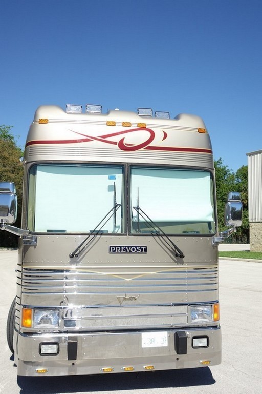 Prevost XL Featherlite with new Awnings and Farrings by Excalibur Coach