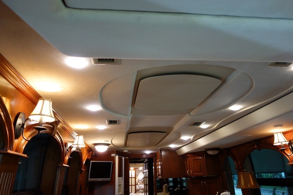 Prevost XLII Country Coach 2003- Interior remodel