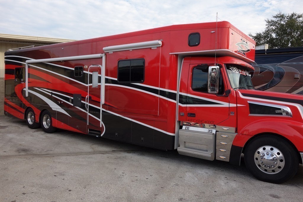 Showhauler Motorhome Girard Awnings added