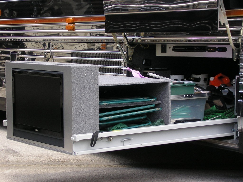 Prevost, XL, XLII, H3, Motorhome, Marathon bay TV & Storage by Excalibur Coach