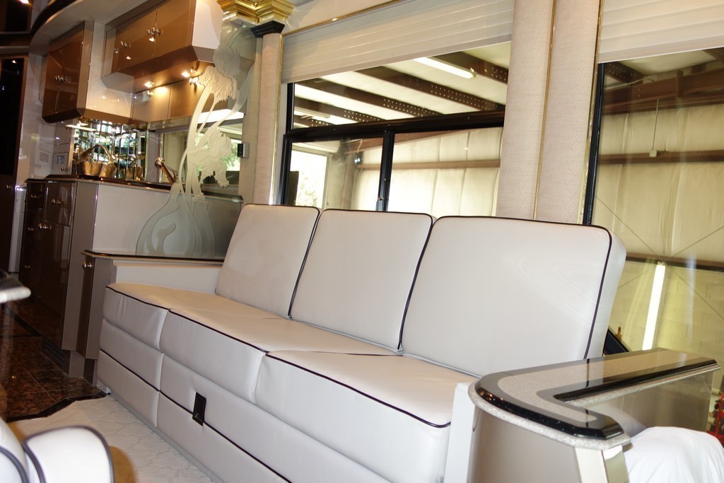 Prevost H3-45 Liberty After new sofa upholstery by Excalibur Coach