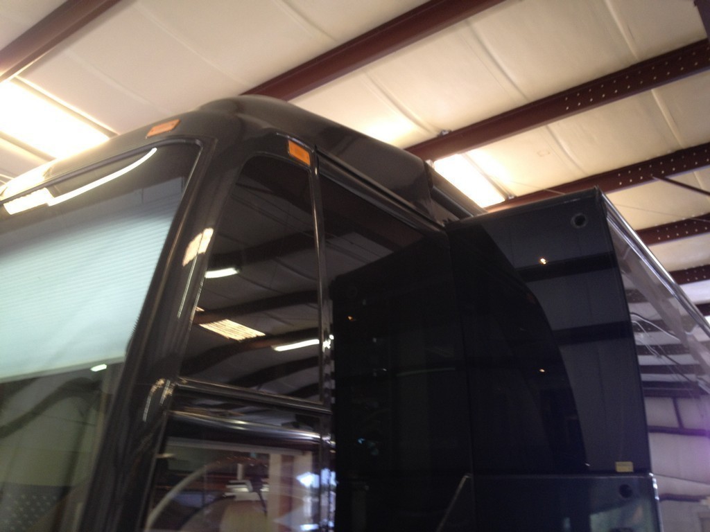Awnings H3-45 Prevost Girard Awnings with caps