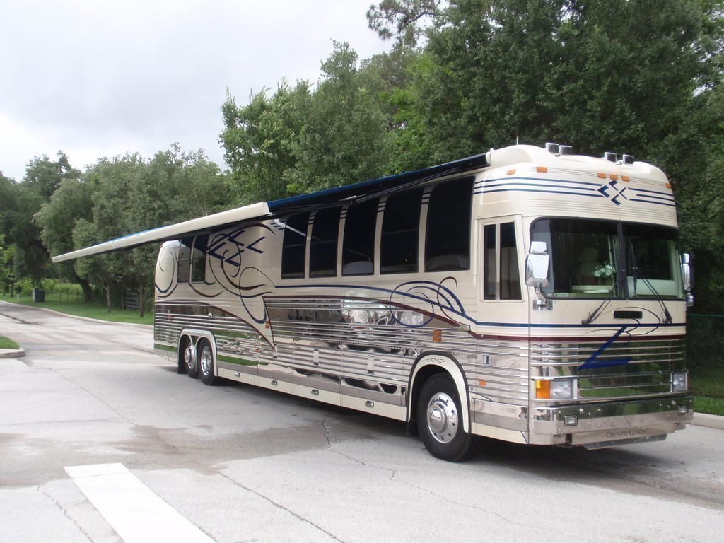 1999 XL Prevost with Excalibur Coach Awning Pkg XL - XLII - H3-45 - Motorhome