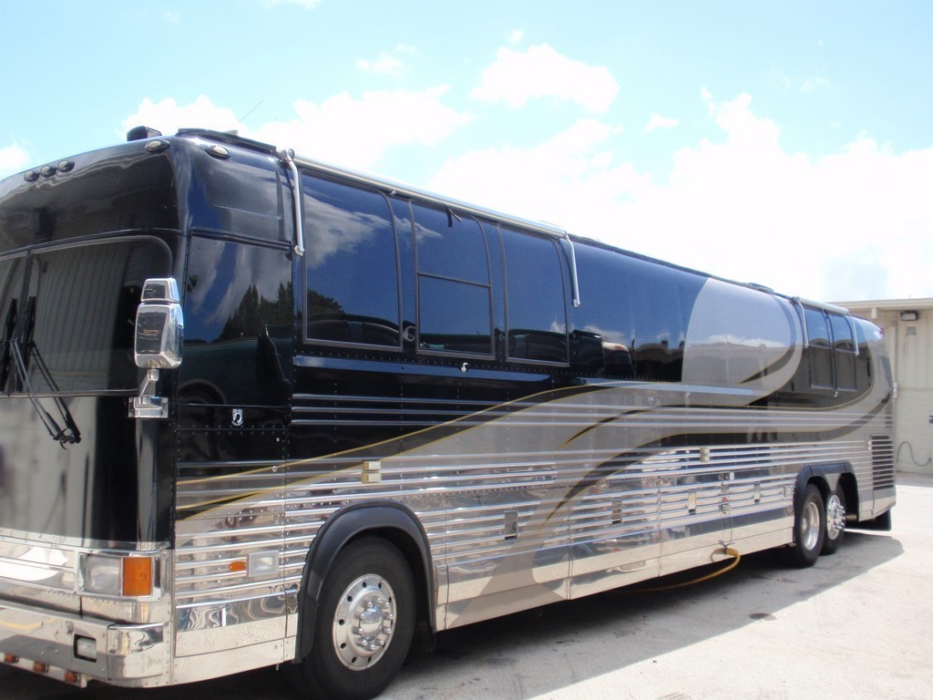 Prevost XL Before new Excalibur Coach Box Awnings - XL - XLII - H3-45 - Motorhome