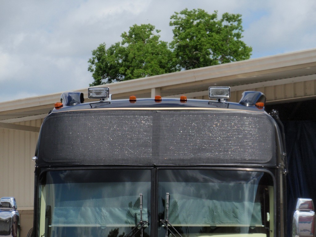 Prevost XL new front awing farings by Excalibur Coach - XL - XLII - H3-45 - Motorhome