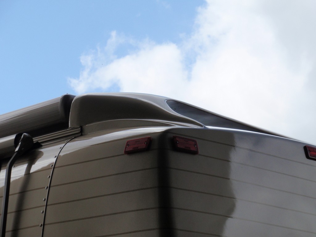 Prevost XL new front awning farings by Excalibur Coach - XL - XLII - H3-45 - Motorhome