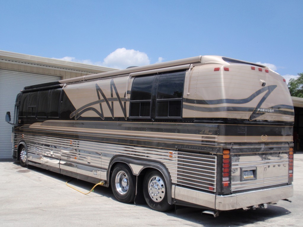 Prevost XL 40' Rear Spoiler by Excalibur Coach - XL - XLII - H3-45 - Motorhome