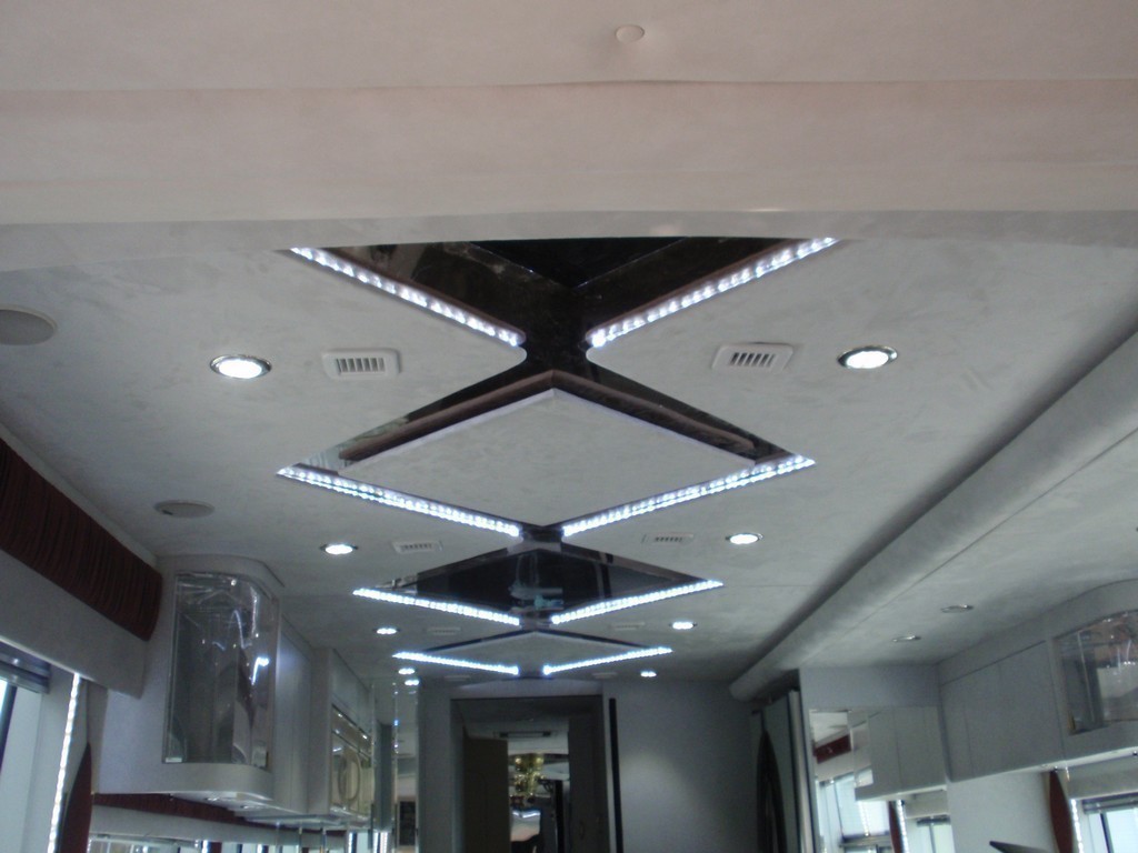 Prevost H3-45 After Excalibur Coach Ceiling Upgrade - Prevost Motorhomes Entertainer H3-45 XL XLII Class A