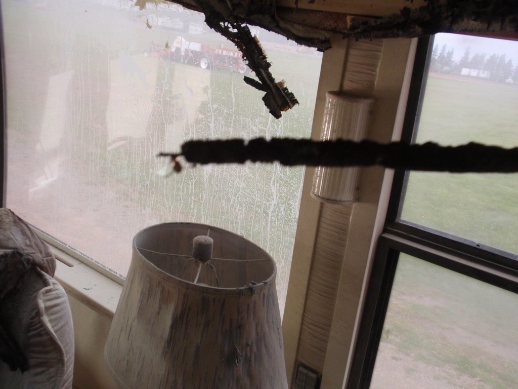 Prevost H3-45 Ceiling after interior Fire, photo 18