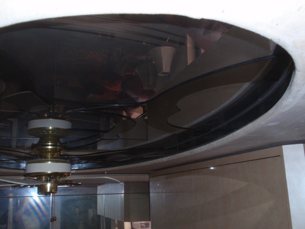 Prevost H3-45 Ceiling after interior Fire, photo 41