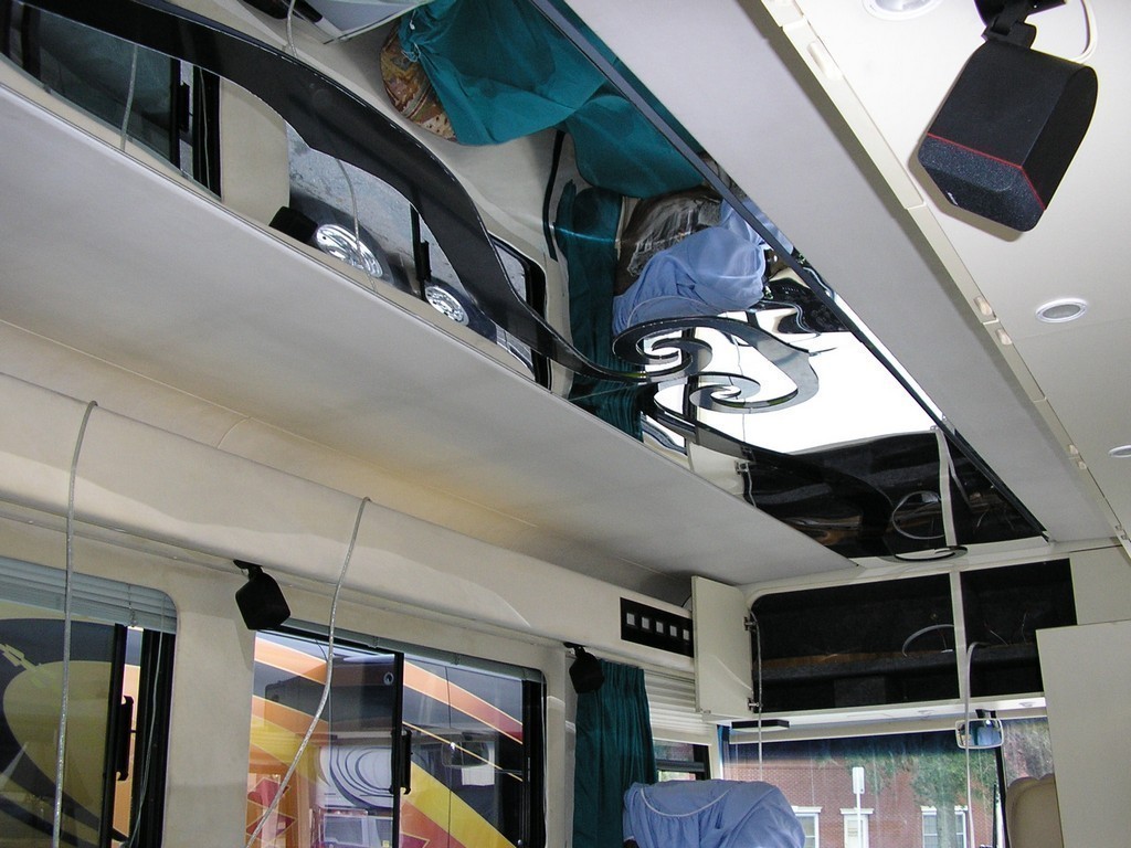Mirrored Ceiling by Excalibur Coach - Prevost Motorhomes Entertainer H3-45 XL XLII Class A