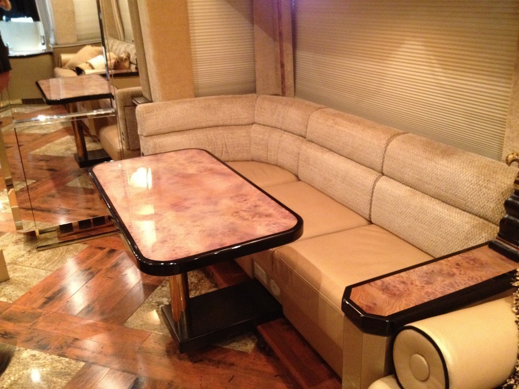 Dinette Swivel table