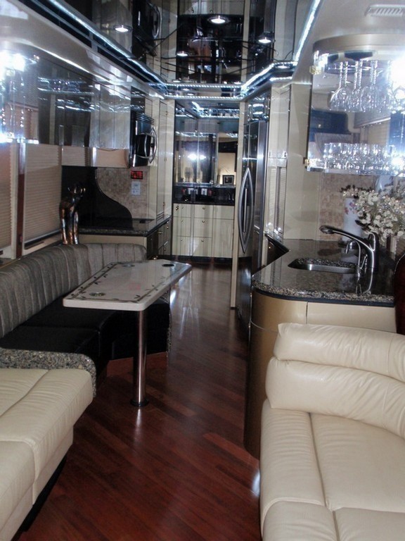 Featherlite New Vinyl Wood Planking by Excalibur Coach - Floor - Prevost Motorhome - H3-45 - XL- XLII - Marathon - Entertainer