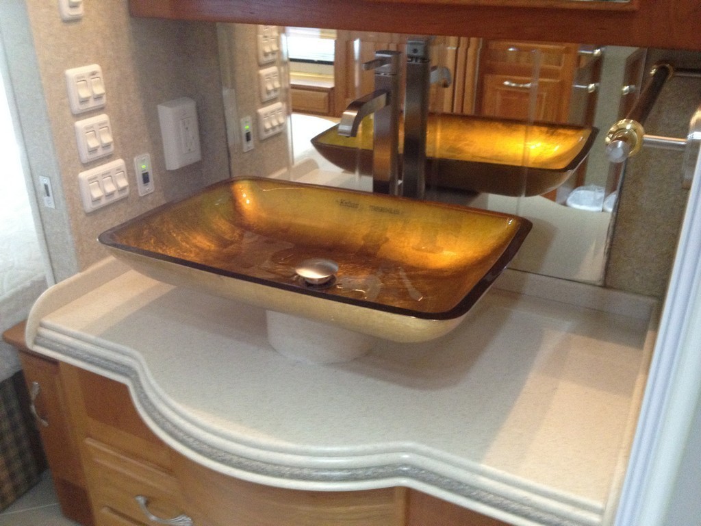 Prevost Monaco - New contemporary vanity sink by Excalibur Coach - Prevost Motorhome H3-45 - XL - XLII - Entertainer - Class A