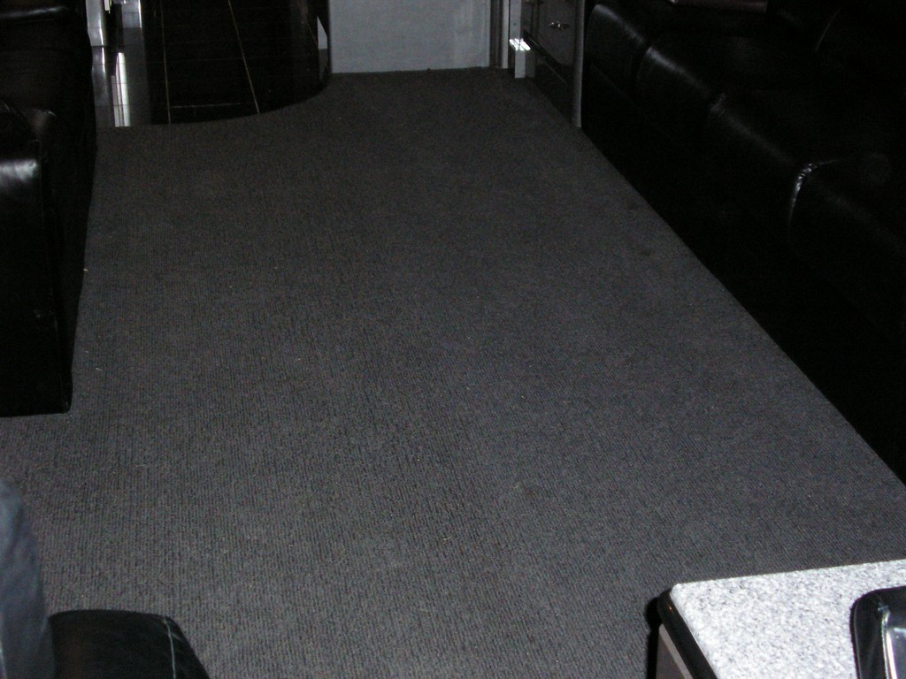Salon Floor B4