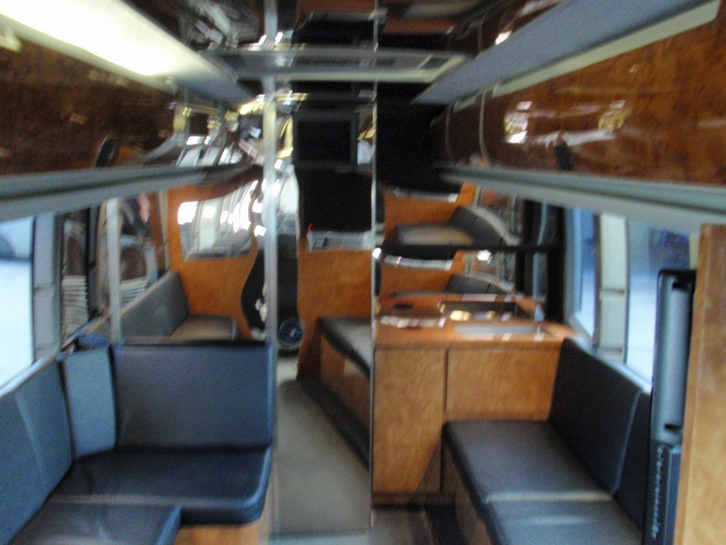 H3-45 Seated Coach, photo 5