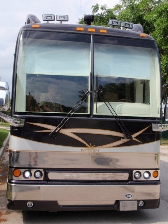 Prevost Xl II After Excalibur Coach Headlights and Fog lights upgraded