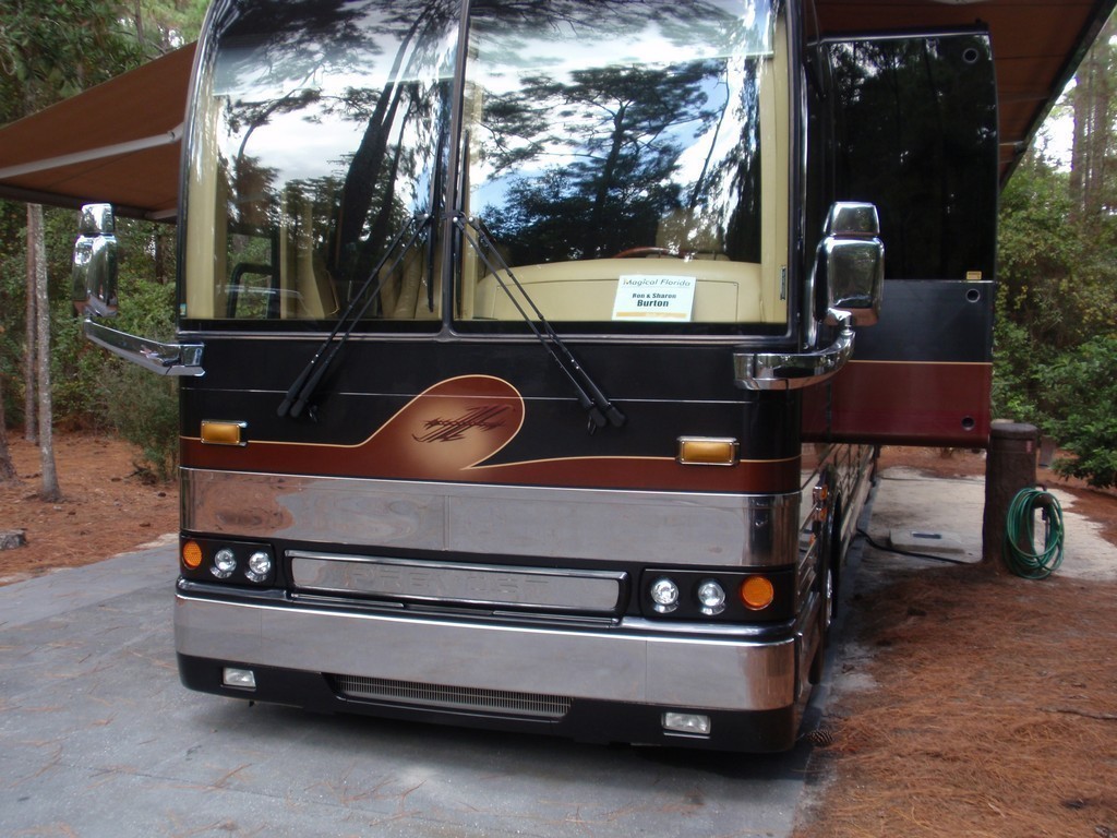 Prevost XL II Marathon Upgraded Headlights by Excalibur Coach