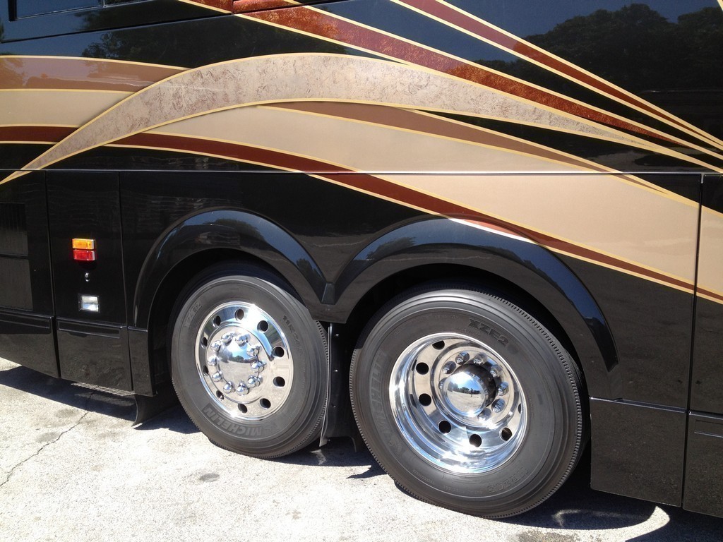 Prevost H3-45 2012 Drive Fender Excalibur Coach Upgrade