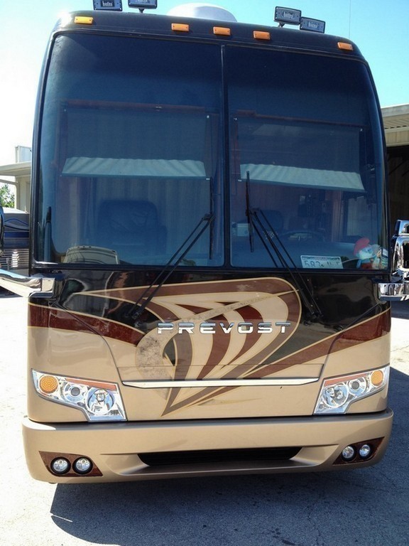 Prevost H3-45 2012 Facelift Upgrade by Excalibur Coach