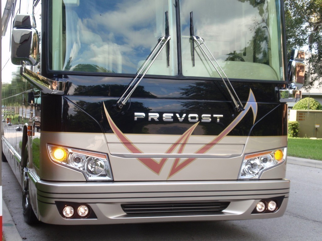 Prevost H3-45 After 2012 Front Upgrade with new graphics by Excalibur Coach